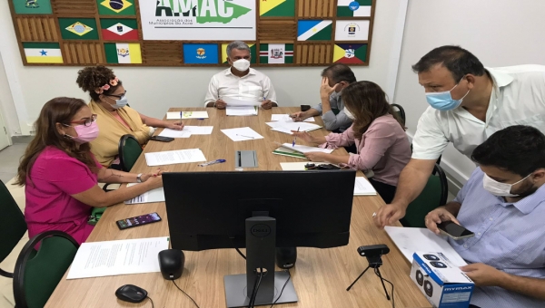 Na Amac, bancada federal decide que em 2022 vai priorizar obras inacabadas e construção de aterros